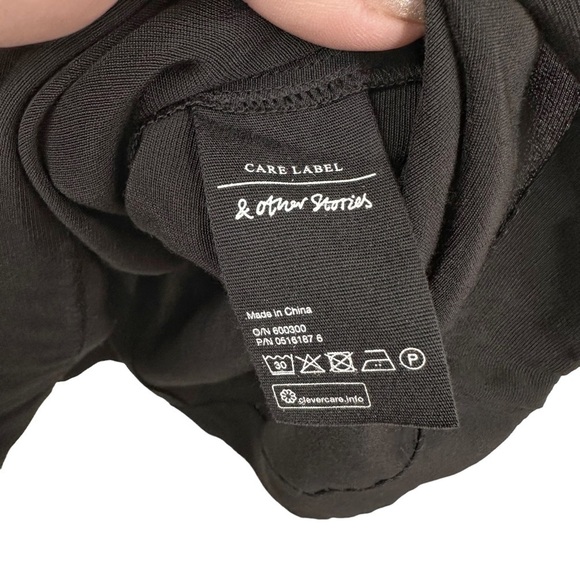 & Other Stories Black Choker Collar Mini Shift Dress Cut Out Collar Sz 8 - Picture 7 of 10